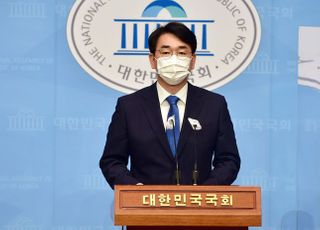 청년복지 관련 대선 공약 발표하는 박용진