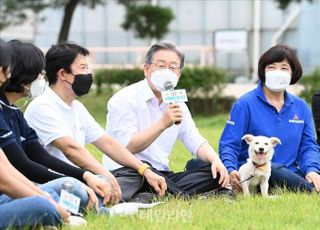 동물복지 공약 발표 간담회 발언하는 이재명 경기도지사