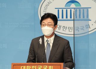 윤석열 맹폭 유승민 "당대표 흔들기가 윤석열 식 공정과 상식인가?"