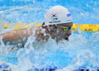 접영 100m 이인국, 폭발하는 에너지