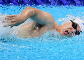 자유형 100m 결승, 혼신의 역영 펼치는 조기성