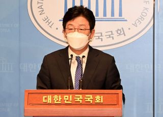 "오직 윤석열만 위한 경선룰" 유승민, 정홍원 사퇴 요구 