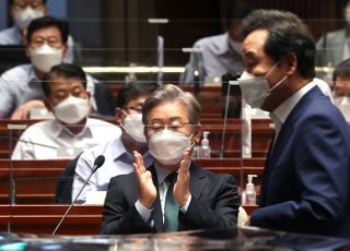 멀어져가는 화학적 결합…갈데까지 가는 '명낙대전'