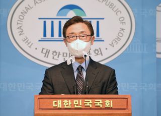 "윤석열, 지휘책임으로부터 자유로울수 없다" 최재형, 고발사주 의혹 비판 