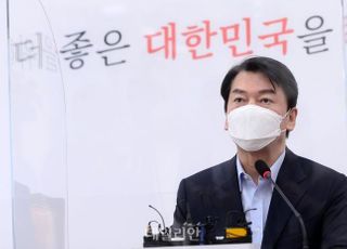 안철수, 소득상위 12% 논란에 "중산층 붕괴됐다"