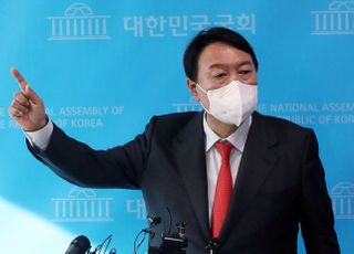 윤석열의 정면돌파 "정치공작 제대로 하라"