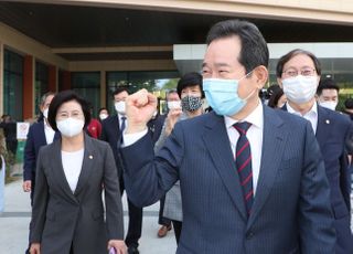 정세균계 움직임 촉각…당분간 관망하며 '중립' 지킬 듯