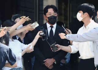 '프로포폴 불법 투약' 하정우, 1심서 벌금 3천만원 선고