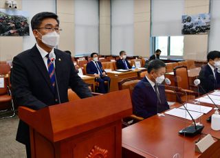 국회 국방위 출석한 서욱 국방부 장관