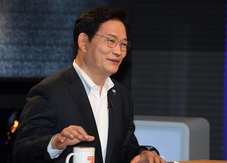 이준석 대표와 대화하는 송영길 대표