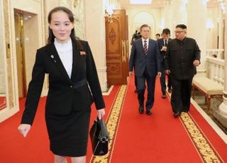문정부 찔러본 북한, 연락선엔 '무응답'