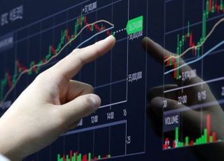 [코인뉴스] 비트코인 ETF 승인 가능성에 투자자 ‘방긋’ 시세도 ‘반등’