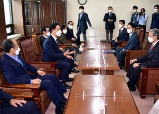 판교대장동게이트 수사 촉구 대검찰청 항의 방문한 김기현 원내대표 