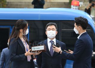 '대장동 의혹 핵심' 김만배, 구속기로