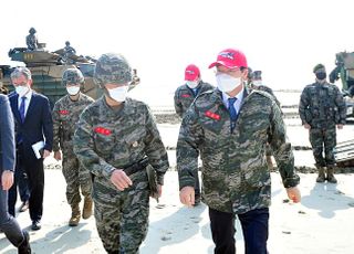 국회 국방위, 해병대 6여단 방문