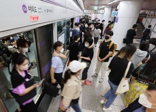 서울, 지하철·버스 심야 감축운행 내일부터 정상화