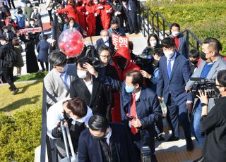 홍준표 "힘든 유년 보냈지만…나는 세상을 '긍정', 이재명은 '증오'"