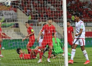 오만했던 중국 축구, 오만전 승리 실패…탈락 위기 직면