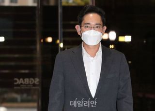 이재용, 해외 현장 경영 이어 인사에서 '뉴 삼성' 속도 내나