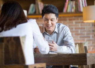 "소개팅 애프터 거절했더니 커피값에 '버스비'까지 내놓으랍니다"