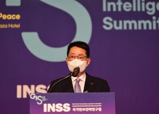 박지원 "북한, 미국이 담대하게 백신 주면 대화 나올 수도"