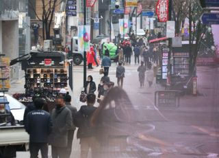 정부, 방역조치 내일 발표…사적모임 4인·영업 밤 9시까지 가닥