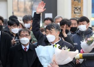 가석방 이석기 "박근혜 사면, 통탄스럽다"