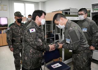 안철수, 육군 1사단 신병교육대 방문