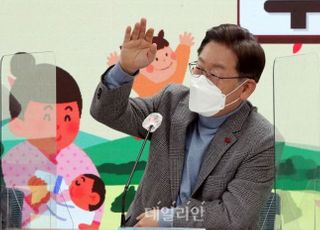 국토보유세, 토지배당금제로 재등장…李, 오락가락 지적에 '좌클릭'