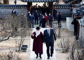 공수처, 윤석열·김건희 통신자료 조회...국힘 ‘강력 대응’ 경고 (종합)