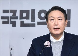 윤석열, 평택 화재 소방관 애도…"희생 결코 잊지 않겠다"