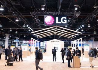 [CES 2022/포토] 친환경 LG전자 전시부스에 몰리는 관람객들