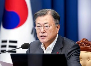 文 "北 미사일 발사 우려…남북관계 긴장되지 않게 조치 강구"