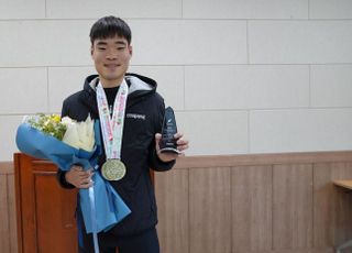 쿠팡, 한국 최초 국제 청소년대회 트랙 금메달 이상혁 선수 포상