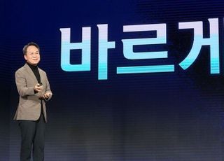 진옥동 행장 “고객 중심의 혁신, 리더가 노력해야”