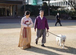 코로나 확진자 폭증…문대통령, 설 때 '이동 자제'할 듯