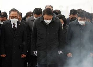 [현장] "국민과 함께 보듬겠다"…윤석열, 제주 4.3평화공원 찾아