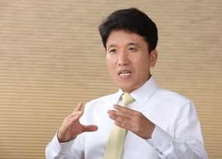 ‘흙수저’ 함영주, 하나금융 3년 이끈다...디지털 혁신 ‘고삐’