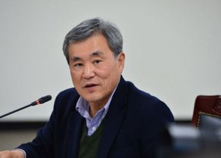 이상돈 "문재인정부 역풍, 이재명이 떠안아…과감한 단절해야"