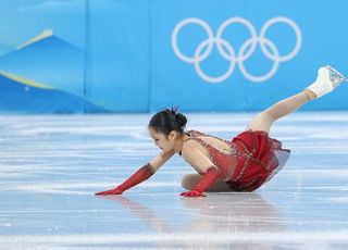 ‘성적만 보는 중국’ 에일린 구에게 찬양을, 주이에게 저주를