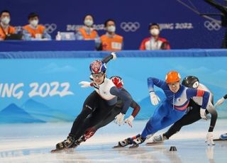 '편파판정 피해' 황대헌, 중국 선수 없는 3조 편성…13일 500m 준준결승