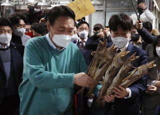 [윤석열차] 남원역 152분 정차…이용호 지역구에 공들여