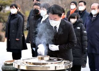 안철수 “여론조사 단일화는 유일한 제안”