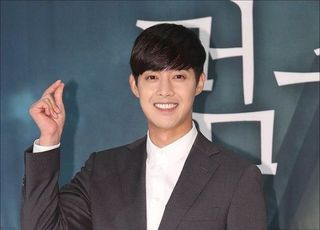 김현중, 콘서트서 결혼 직접 발표…"힘든 시기 곁을 지켜준 분"