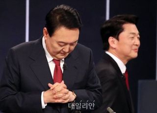 윤석열·안철수 단일화 극적 타결…새벽 회동 오전 공동성명 발표