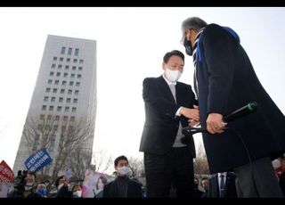 친문(親文) 이탈 가속…관련 단체들 잇따라 尹 지지