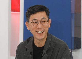 진중권 "安, 분명히 당권 도전…이준석엔 시험대 될 것"