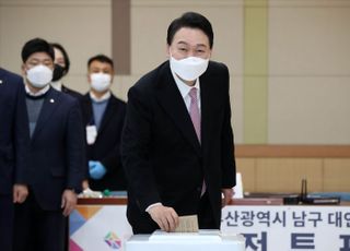 '사전투표 음모론' 극복 못했나…투표율 전남 20.6% 대구 10.6%