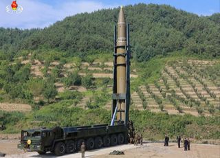 北 비행장에 'ICBM 발사용 추정' 콘크리트 구조물 설치