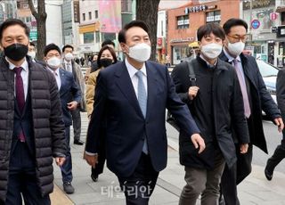 [데일리안 오늘뉴스 종합] 윤석열 인수위 첫 회의 주재 / 검찰, 윤우진 측근 사업가 징역 5년 구형 등